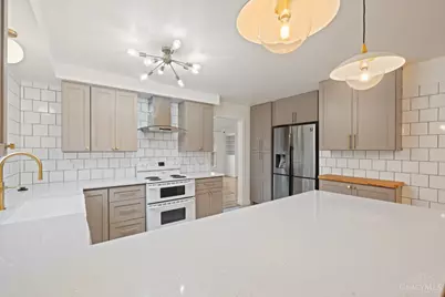 807 Nordyke Road, Anderson Township, OH 45255 - Photo 9