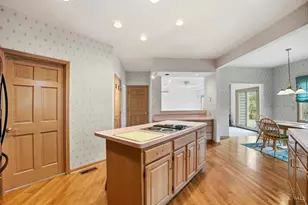 575 Miami Bluff Ct, Miami Township, OH 45140 - Photo 15