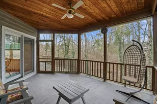 575 Miami Bluff Ct, Miami Township, OH 45140 - Photo 3