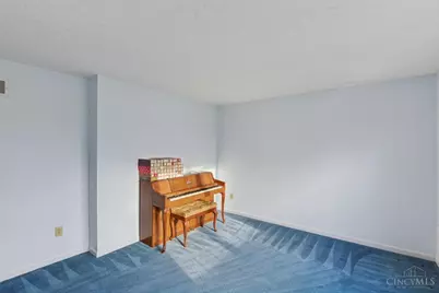 2226 Sharon View Court, Turtle Creek Township, OH 45036 - Photo 11