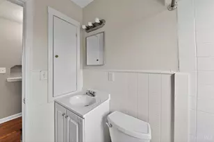 1877 Ashbrook Dr, Cincinnati, OH 45238 - Photo 15