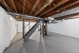 1877 Ashbrook Dr, Cincinnati, OH 45238 - Photo 23