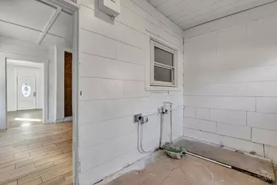 1976 Queen City Avenue, Cincinnati, OH 45214 - Photo 13
