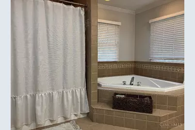 106 Newkirk Drive, Liberty Twp, OH 45133 - Photo 39