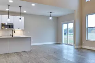 3704 Silax Dr, Ross Township, OH 45013 - Photo 9