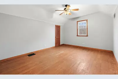 4549 Carnation Avenue, Cincinnati, OH 45238 - Photo 7