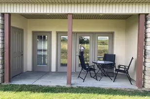 516 Salzberg Ln, Springdale, OH 45246 - Photo 17