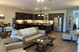 516 Salzberg Ln, Springdale, OH 45246 - Photo 5