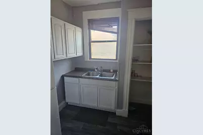 567 Stewart Place, Cincinnati, OH 45229 - Photo 7