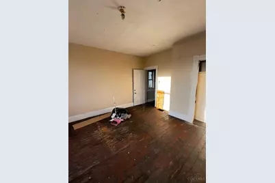 318 W McMicken Avenue, Cincinnati, OH 45214 - Photo 9