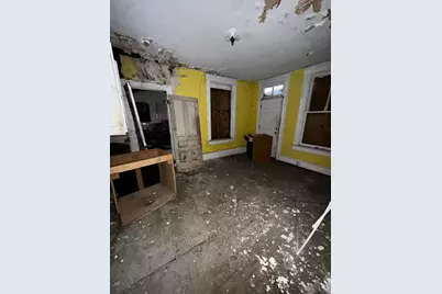 318 W McMicken Avenue, Cincinnati, OH 45214 - Photo 5