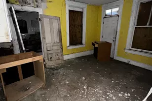 318 W McMicken Ave, Cincinnati, OH 45214 - Photo 5