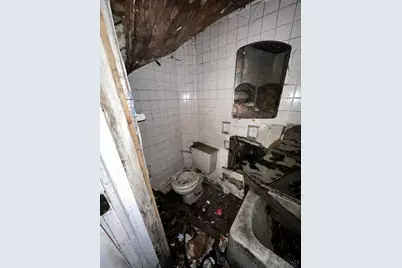 318 W McMicken Avenue, Cincinnati, OH 45214 - Photo 7