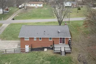 9385 Gina Dr, West Chester, OH 45069 - Photo 3