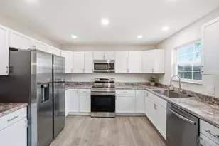 437 Crossbow Dr, Hamilton Township, OH 45039 - Photo 17