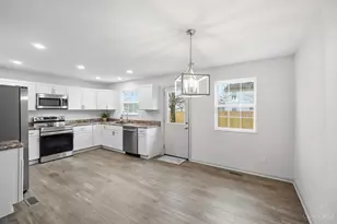 437 Crossbow Dr, Hamilton Township, OH 45039 - Photo 13