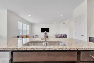 10312 Tice St, Washington Twp, OH 45458 - Photo 11