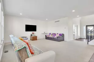 10312 Tice St, Washington Twp, OH 45458 - Photo 13