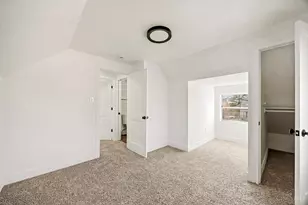 4290 Race Rd, Green Township, OH 45211 - Photo 9