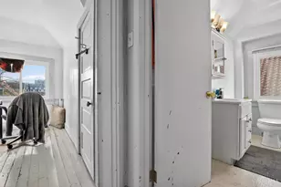 378 Howell Ave, Cincinnati, OH 45220 - Photo 9