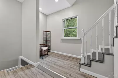 378 Howell Avenue, Cincinnati, OH 45220 - Photo 41