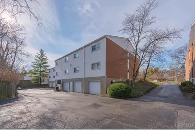 3437 Traskwood Circle #D, Cincinnati, OH 45208 - Photo 3