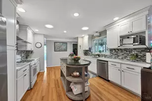 8101 Sagamore Dr, Amberley, OH 45236 - Photo 19