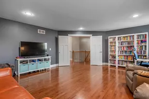 1537 Golf Club Dr, Turtle Creek Township, OH 45036 - Photo 25