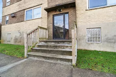 2824 Westknolls Lane, Cincinnati, OH 45211 - Photo 3