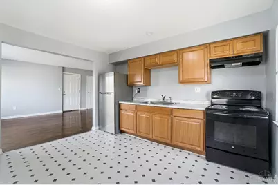 2824 Westknolls Lane, Cincinnati, OH 45211 - Photo 9