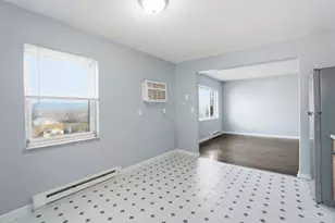 2824 Westknolls Ln, Cincinnati, OH 45211 - Photo 13