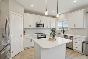 2063 Harvest Mdws Ave, Batavia, OH 45103 - Photo 5