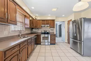 3860 Appletree Ct, Colerain Township, OH 45247 - Photo 23