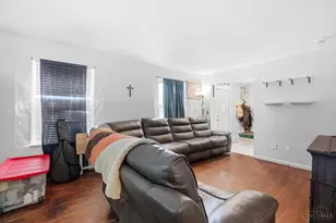 2585 Fulbourne Dr, Colerain Township, OH 45231 - Photo 7