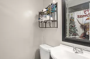 2585 Fulbourne Dr, Colerain Township, OH 45231 - Photo 29