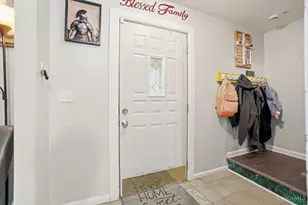 2585 Fulbourne Dr, Colerain Township, OH 45231 - Photo 5