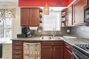 2585 Fulbourne Dr, Colerain Township, OH 45231 - Photo 9