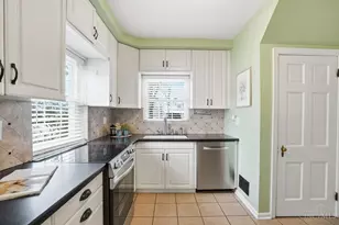 3935 Eileen Dr, Cincinnati, OH 45209 - Photo 15