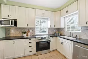 3935 Eileen Dr, Cincinnati, OH 45209 - Photo 3