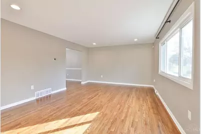 7800 Hosbrook Road, Madeira, OH 45243 - Photo 5