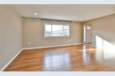 7800 Hosbrook Road, Madeira, OH 45243 - Photo 7