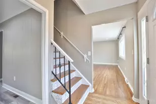 7800 Hosbrook Rd, Madeira, OH 45243 - Photo 3