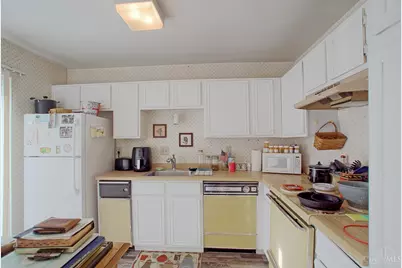 44 Twin Lakes Drive, Fairfield, OH 45014 - Photo 5