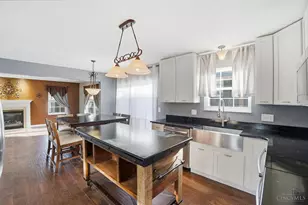 4863 Kleeman Green Dr, Green Township, OH 45211 - Photo 11