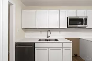 357 Halifax Dr, Vandalia, OH 45377 - Photo 9