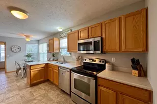 250 Hartford Ct, Hamilton Township, OH 45039 - Photo 13