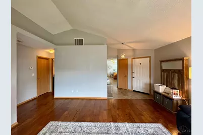 250 Hartford Court, Hamilton Township, OH 45039 - Photo 9