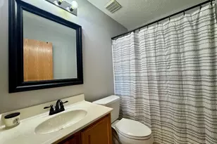 250 Hartford Ct, Hamilton Township, OH 45039 - Photo 33