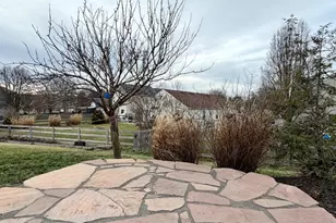 250 Hartford Ct, Hamilton Township, OH 45039 - Photo 39