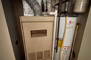 1948 Chaucer Dr, Sycamore Township, OH 45237 - Photo 13